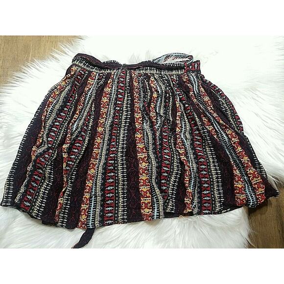 Forever 21 Wmns Jrs Size XS Circle Mini Skirt Tie Belt Boho RedBlkBlueYellow - Picture 4 of 4